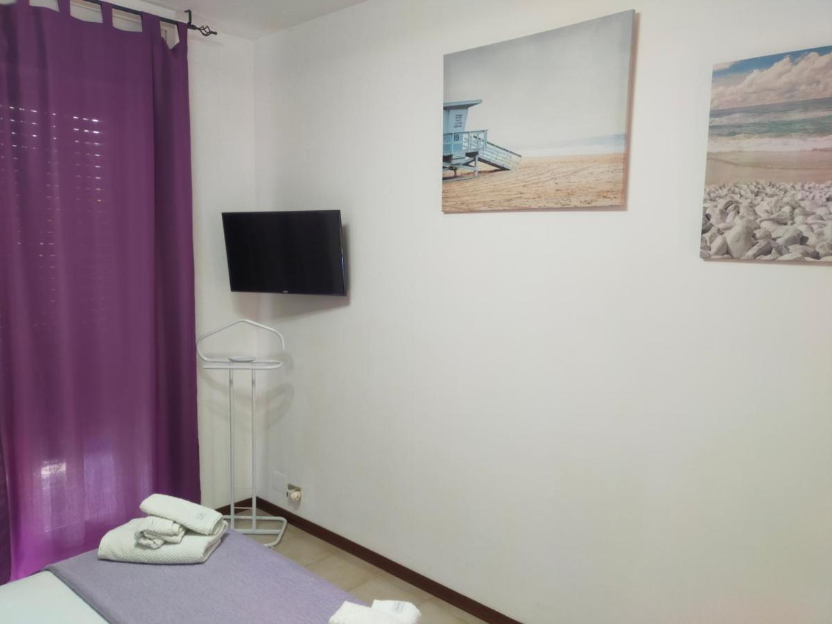 Appartamento Riviera Trilocale Wifi E Parcheggio Privato Βεντιμίλια Εξωτερικό φωτογραφία