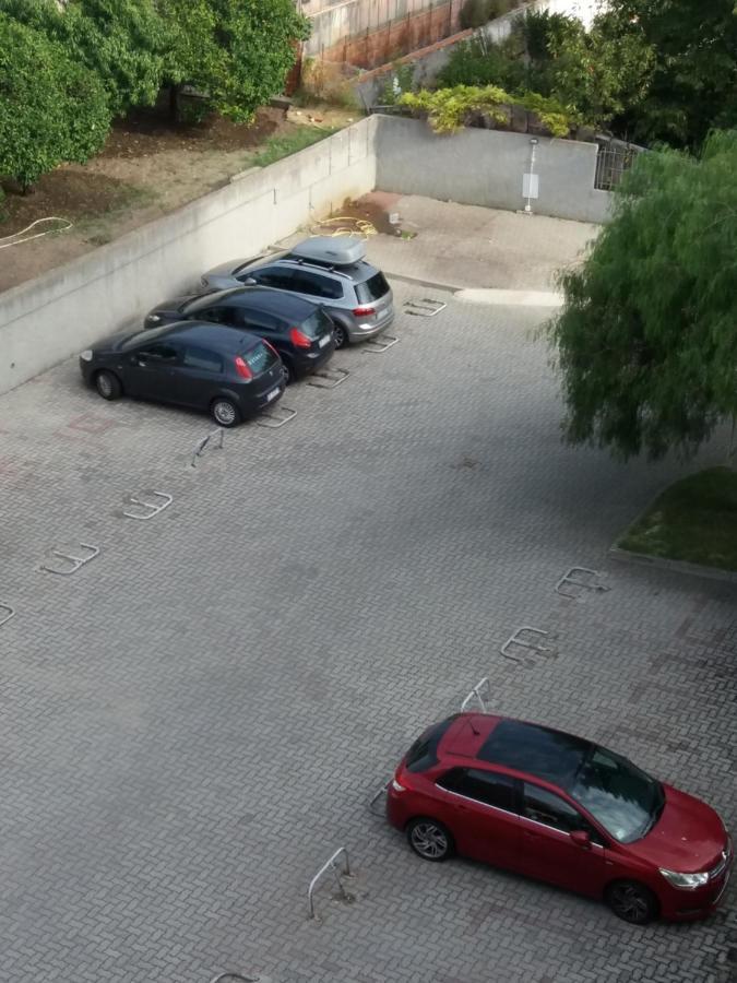 Appartamento Riviera Trilocale Wifi E Parcheggio Privato Βεντιμίλια Εξωτερικό φωτογραφία