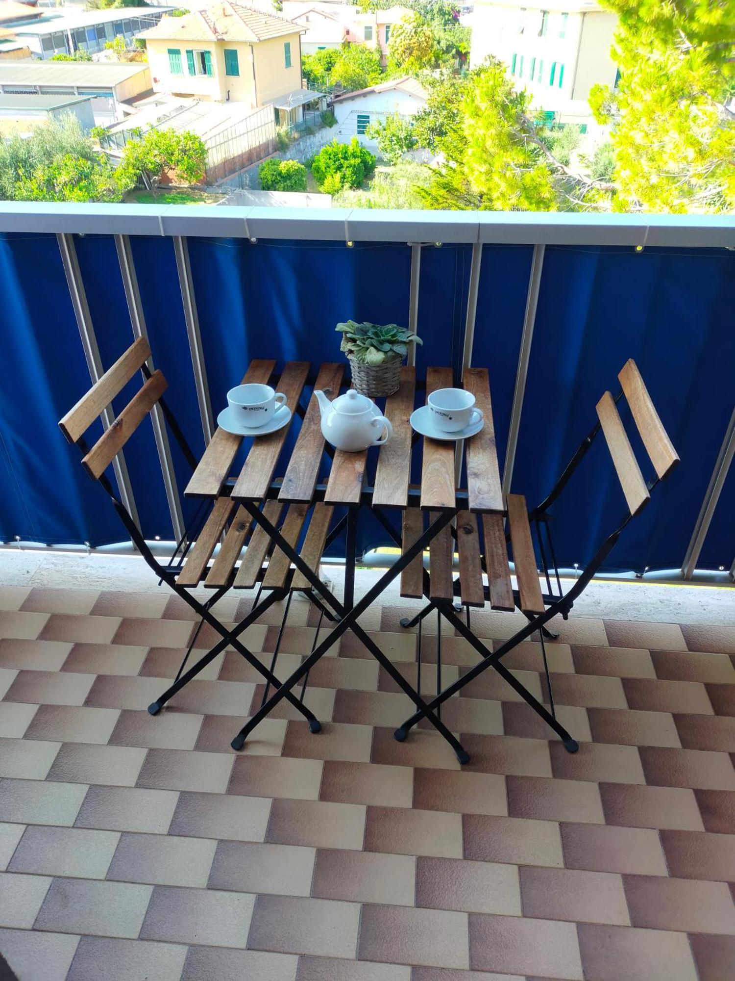 Appartamento Riviera Trilocale Wifi E Parcheggio Privato Βεντιμίλια Εξωτερικό φωτογραφία